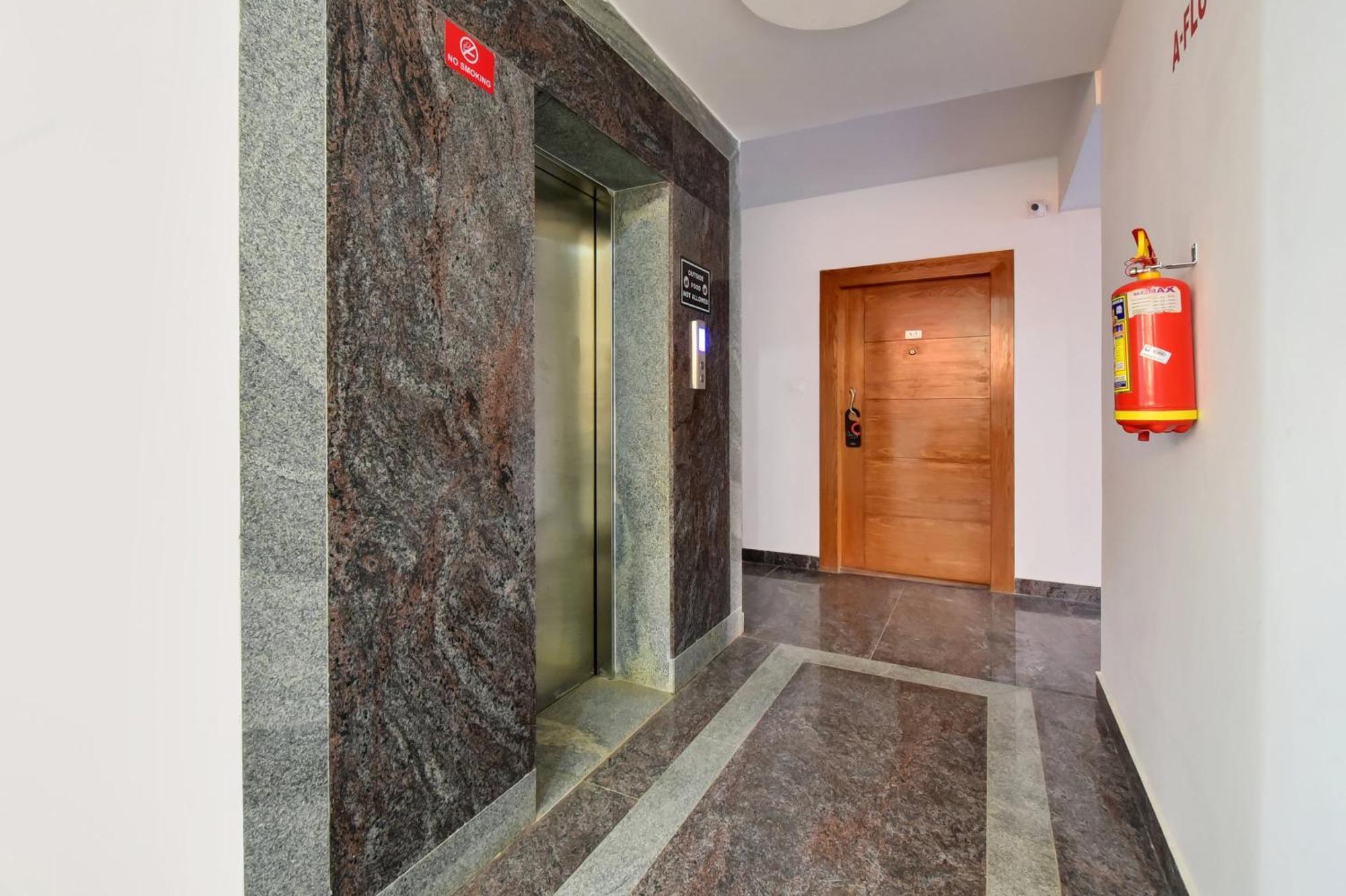Hotel Super Grand Collection O Near Sarjapur Road Near 7D Voyage Bangalore Exterior foto