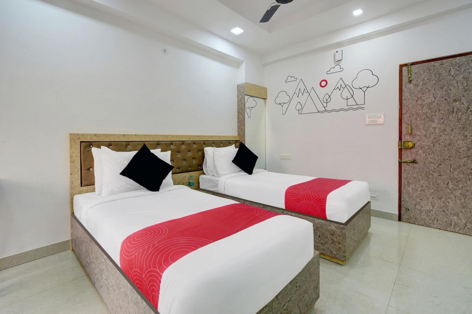 Hotel Super Grand Collection O Near Sarjapur Road Near 7D Voyage Bangalore Exterior foto