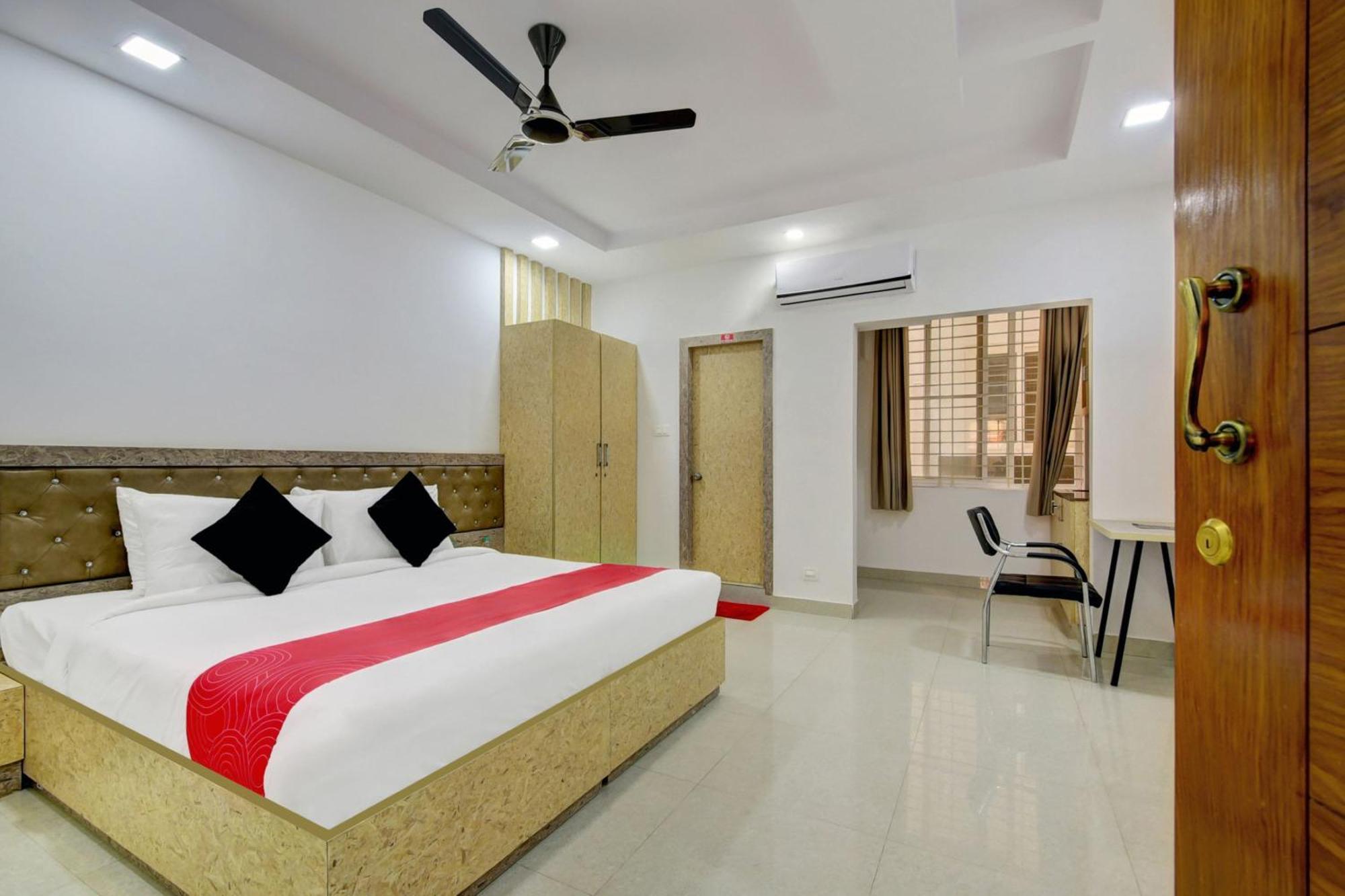 Hotel Super Grand Collection O Near Sarjapur Road Near 7D Voyage Bangalore Exterior foto