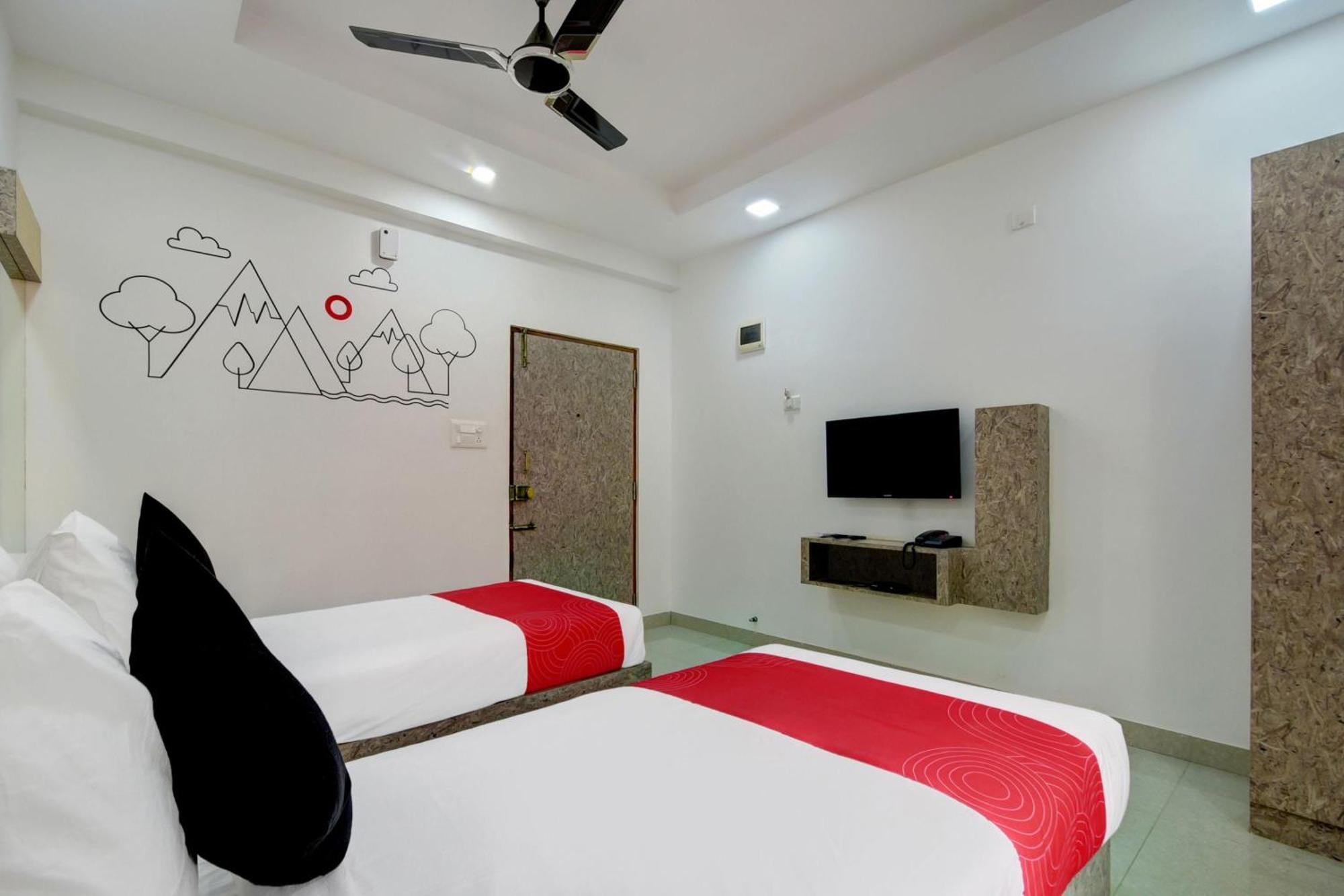 Hotel Super Grand Collection O Near Sarjapur Road Near 7D Voyage Bangalore Exterior foto