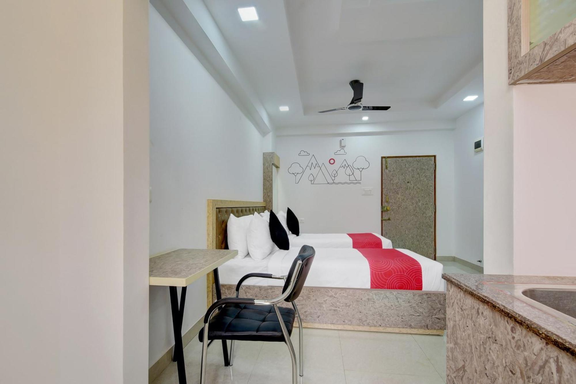 Hotel Super Grand Collection O Near Sarjapur Road Near 7D Voyage Bangalore Exterior foto