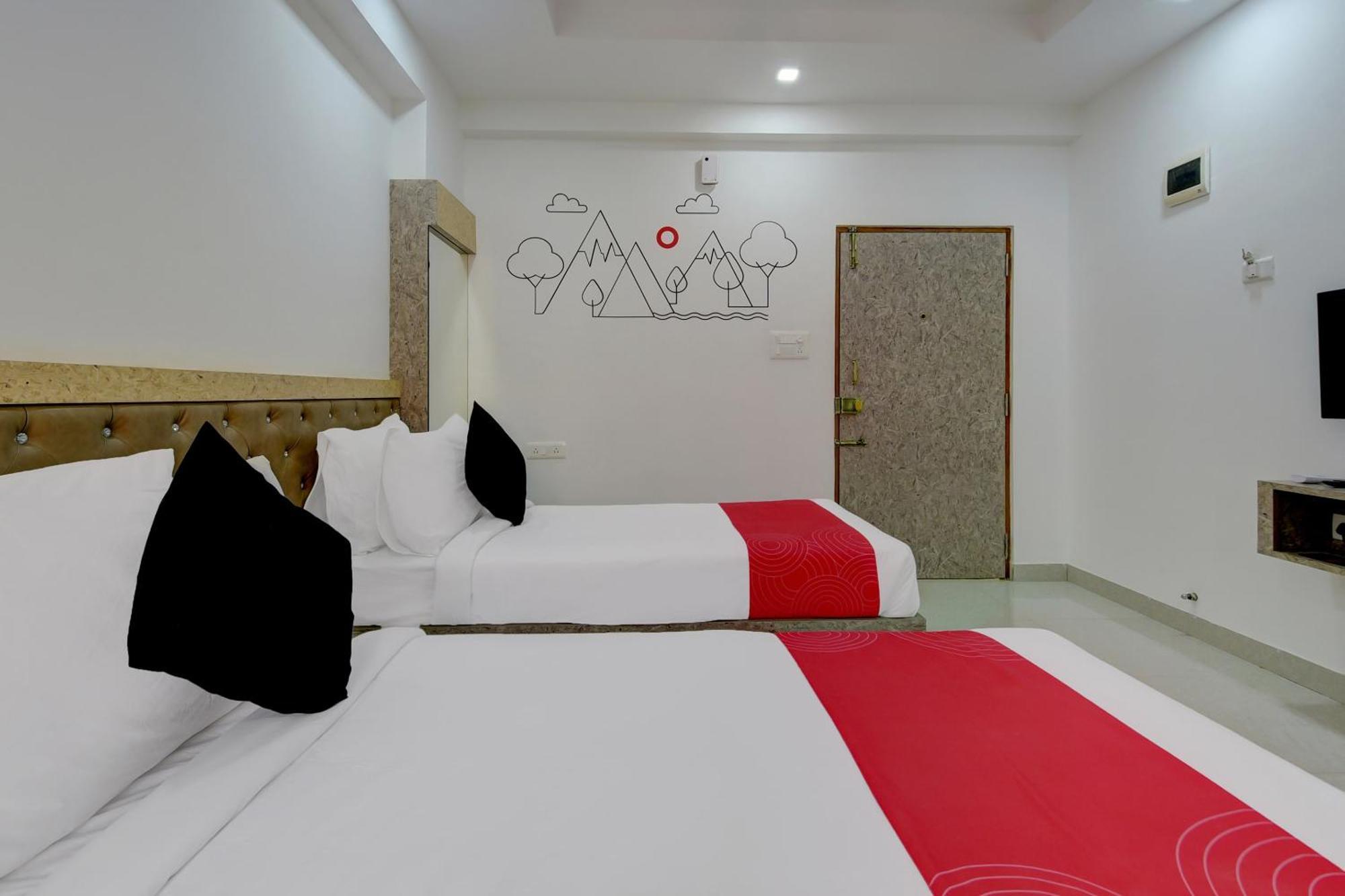 Hotel Super Grand Collection O Near Sarjapur Road Near 7D Voyage Bangalore Exterior foto