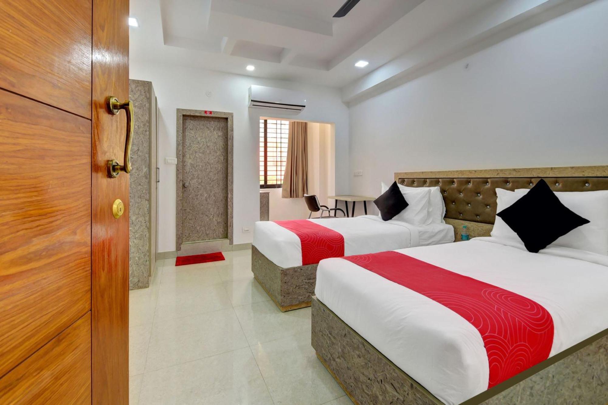 Hotel Super Grand Collection O Near Sarjapur Road Near 7D Voyage Bangalore Exterior foto