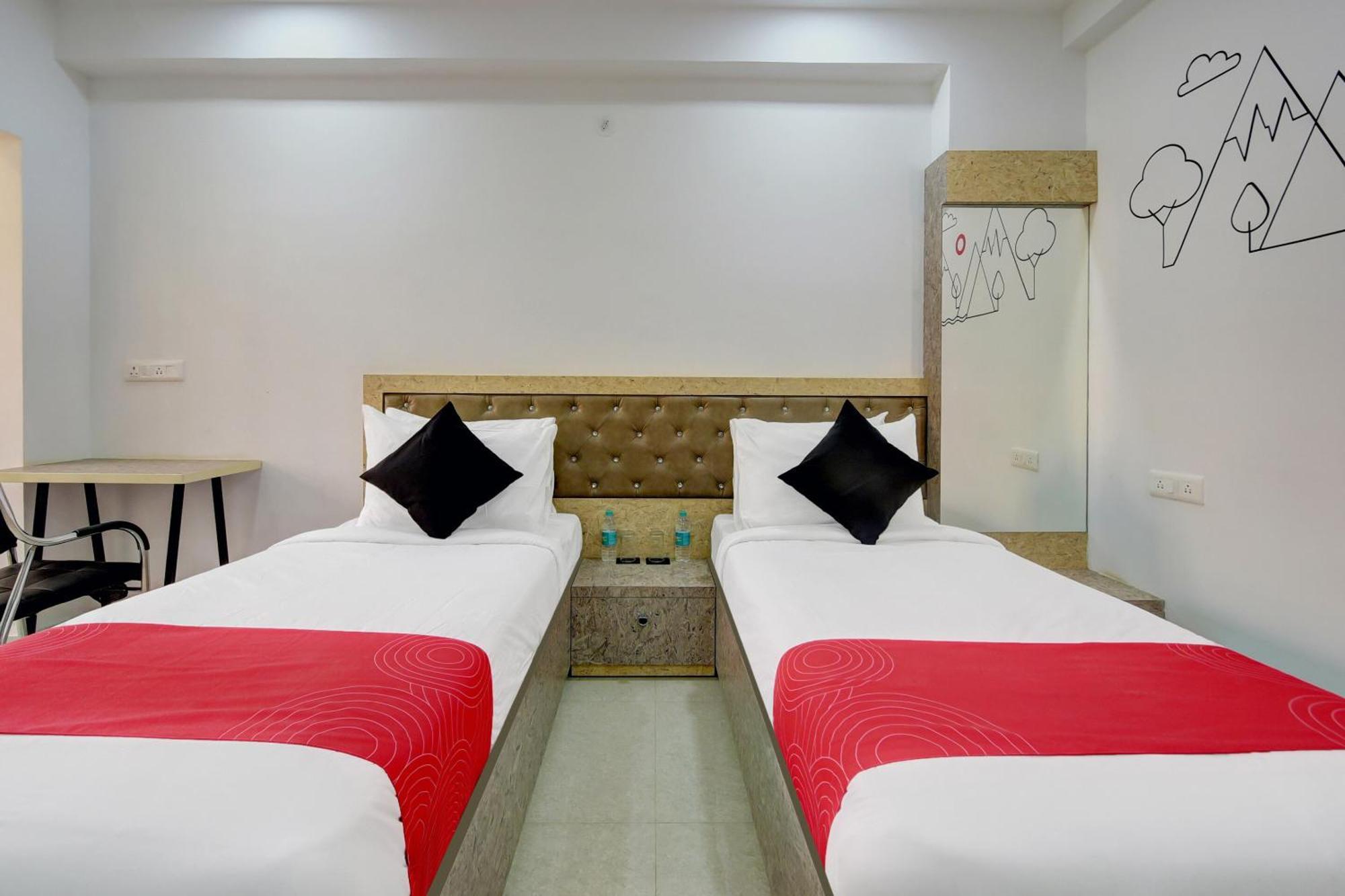Hotel Super Grand Collection O Near Sarjapur Road Near 7D Voyage Bangalore Exterior foto