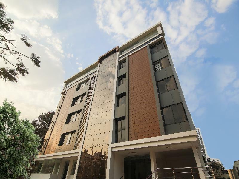 Hotel Super Grand Collection O Near Sarjapur Road Near 7D Voyage Bangalore Exterior foto