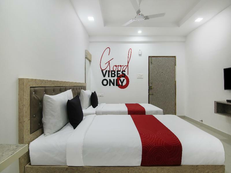Hotel Super Grand Collection O Near Sarjapur Road Near 7D Voyage Bangalore Exterior foto